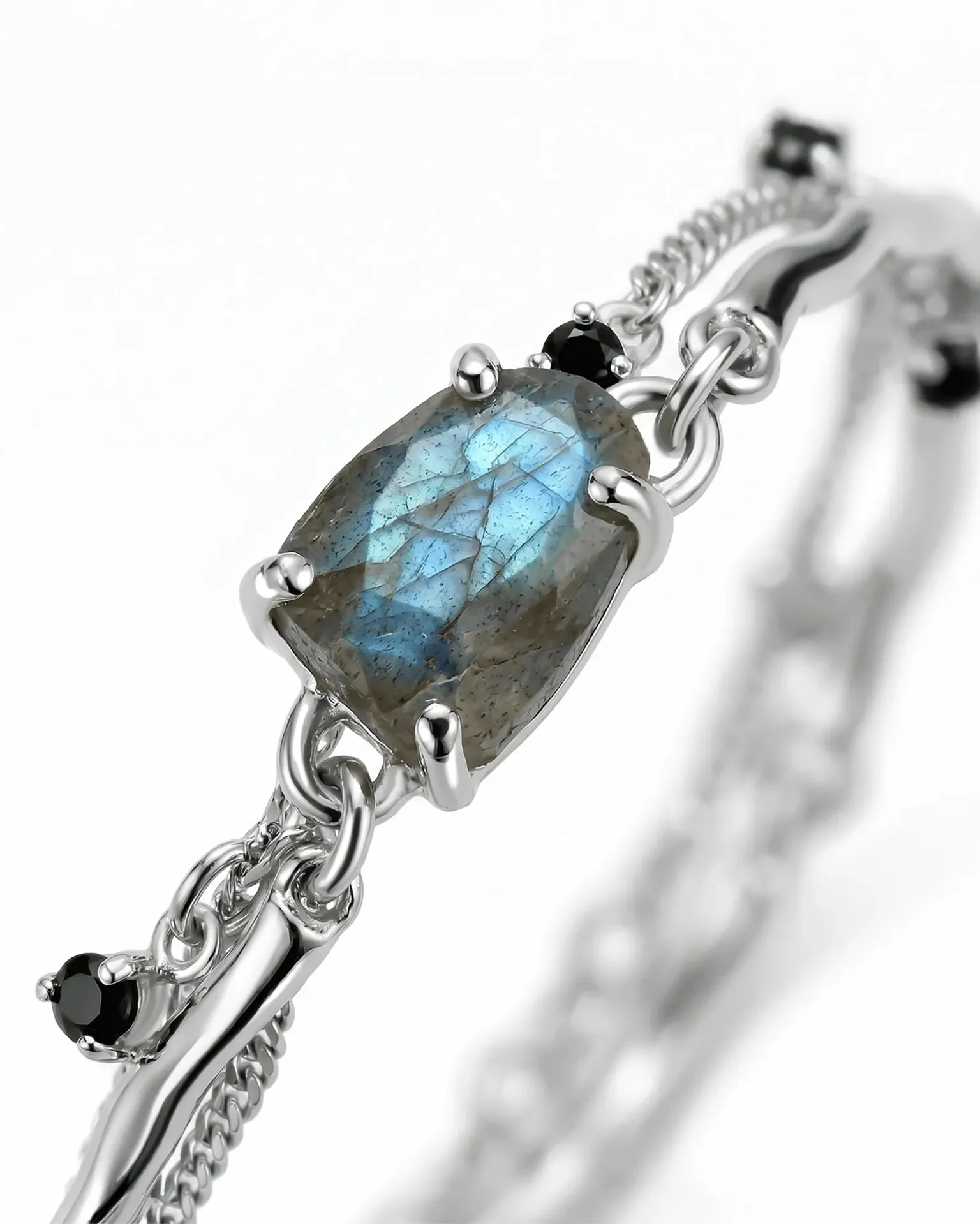 Labradorite Bracelet - Flow